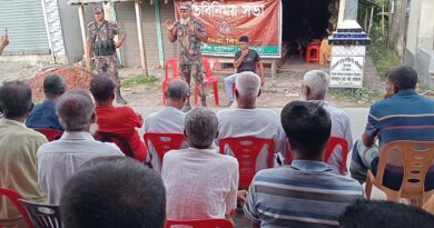 সীমান্ত অপরাধ প্রতিরোধে সাতক্ষীরার ভাদিয়ালী বাজারে বিজিবি’র মতবিনিময়