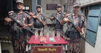 সাতক্ষীরায় বিজিবির অভিযানে সাড়ে ২৫ লক্ষ টাকার ভারতীয় মালামাল জব্দ