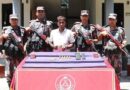 কলারোয়ার স্বর্ণ চোরাকারবারি ৫টি স্বর্ণের বারসহ যশোরে আটক