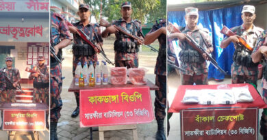 সাতক্ষীরায় বিজিবির অভিযানে ১৮ বোতল ভারতীয় মদসহ সাড়ে ১৫ লক্ষ টাকার মালামাল জব্দ