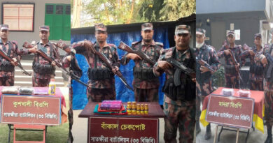 সাতক্ষীরায় বিজিবির অভিযানে প্রায় সাড়ে ৪লক্ষ টাকার চোরাচালানী মালামাল জব্দ