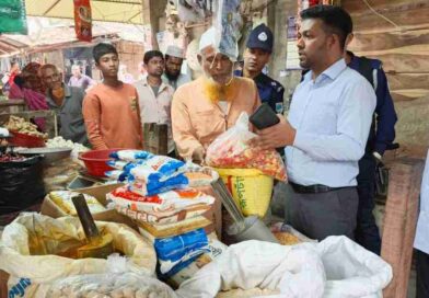 দ্রব্যমূল্যের ঊর্ধ্বগতিতে সাতক্ষীরায় ক্রেতারদের নাভিশ্বাস: মোবাইল কোর্ট পরিচালনা