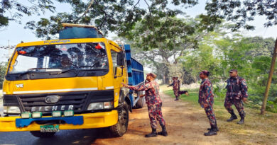 জ্বালানি তেল পাচার রোধে সাতক্ষীরা সীমান্তে রেড এর্লাট