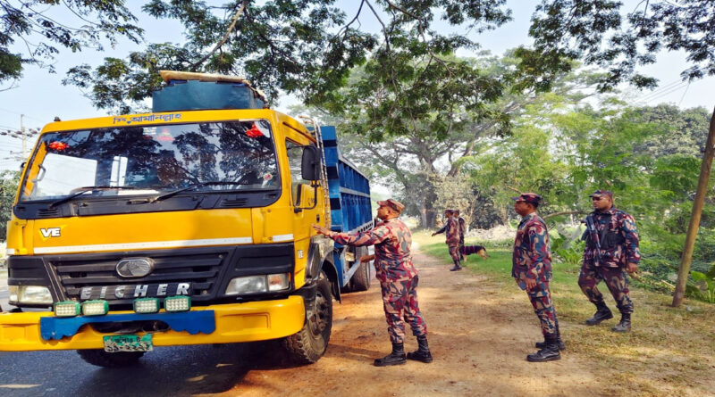 জ্বালানি তেল পাচার রোধে সাতক্ষীরা সীমান্তে রেড এর্লাট