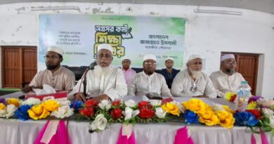 সরকার জনগণের ভাষা না বুঝলে আবার রাজপথে নামবে: এমপি ইজ্জত উল্লাহ