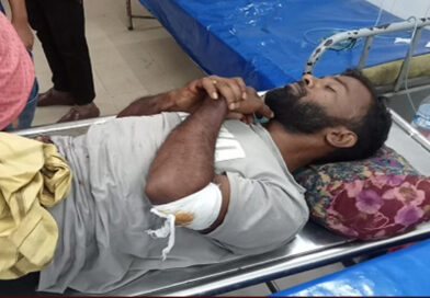 আশাশুনিতে বিএনপি নেতাকে কুপিয়ে ও পিটিয়ে জখম