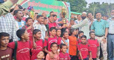 খুলনা বিভাগে সেরা: ফুটবলে বালক ও বালিকা দুই বিভাগেই চ্যাম্পিয়ন সাতক্ষীরা