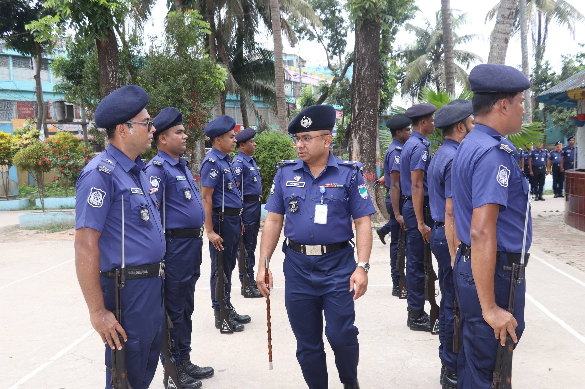 সেবামুখী পুলিশিং ব্যবস্থা জোরদারে কলারোয়া থানা পরিদর্শনে পুলিশ সুপার