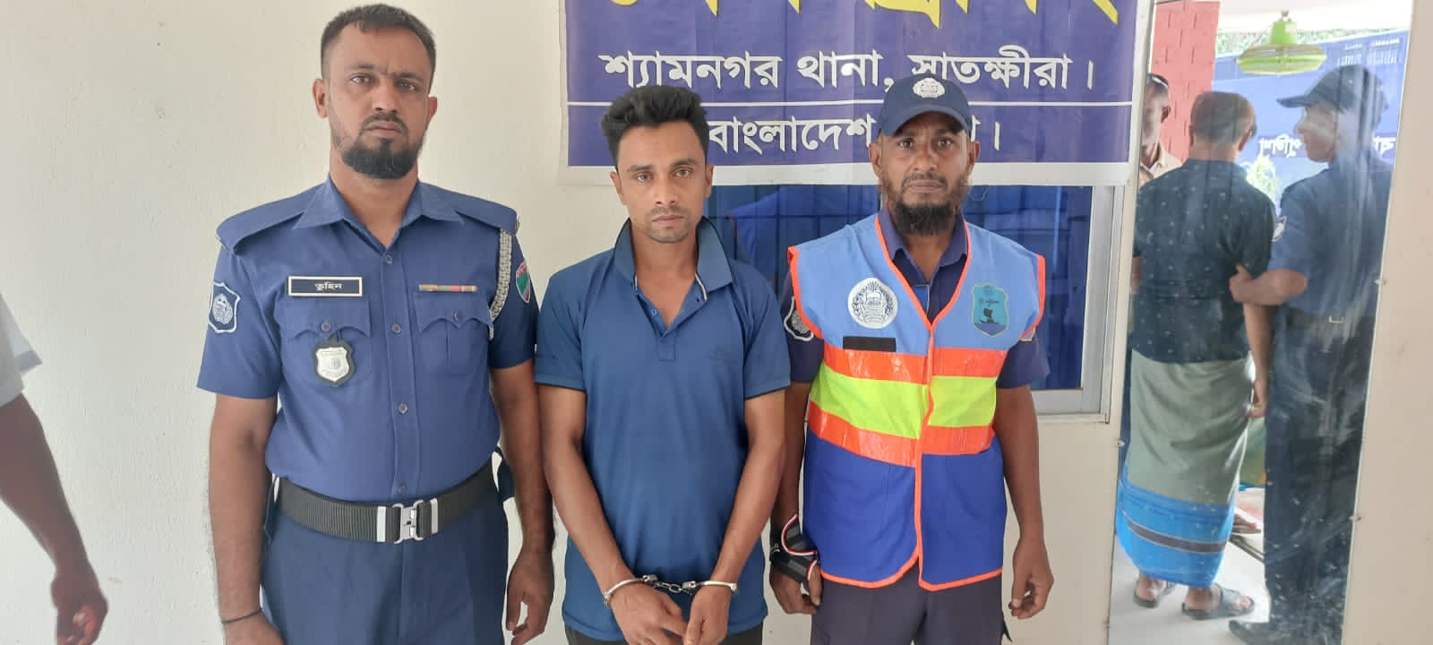 খোলপেটুয়া নদী থেকে বালু উত্তোলন: একজনের কারাদন্ড, ৫০ হাজার টাকা জরিমানা