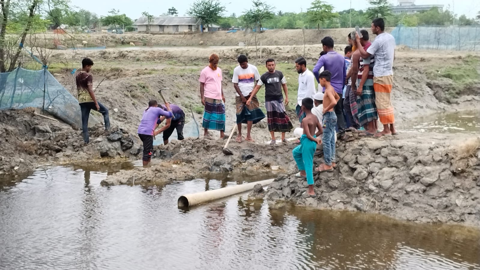 কালিগঞ্জের মহেশ্বরপুর খাল উন্মুক্ত স্বস্তিতে ১০ গ্রামের মানুষ
