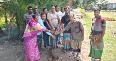 কালিগঞ্জে দুর্ভোগ লাঘবে ফরিদপুর-বেজুয়া সড়কের ৮০০ মিটার কার্পেটিং কাজের উদ্বোধন