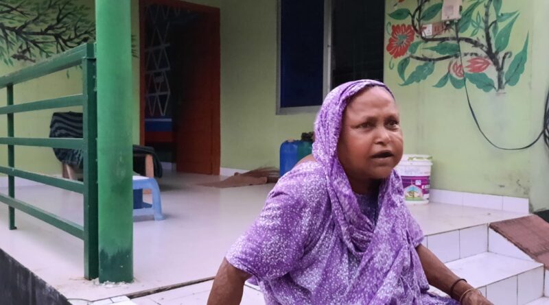 কালিগঞ্জে বীর নিবাসের নামে আত্মসাৎকৃত টাকা ফেরত চেয়ে বৃদ্ধা আলেয়ার আকুতি