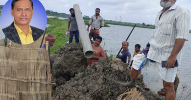 সাতক্ষীরায় আলিম চেয়ারম্যানের উদ্যোগে লাবসা বিলের পানি নিষ্কাশনের কাজ এগিয়ে চলেছে