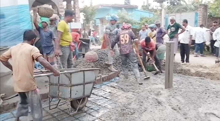 সাতক্ষীরা পৌর ৭ নং ওয়ার্ডের আরসিসি সড়কের কাজ শেষ, স্বস্তি এলাকাবাসীর